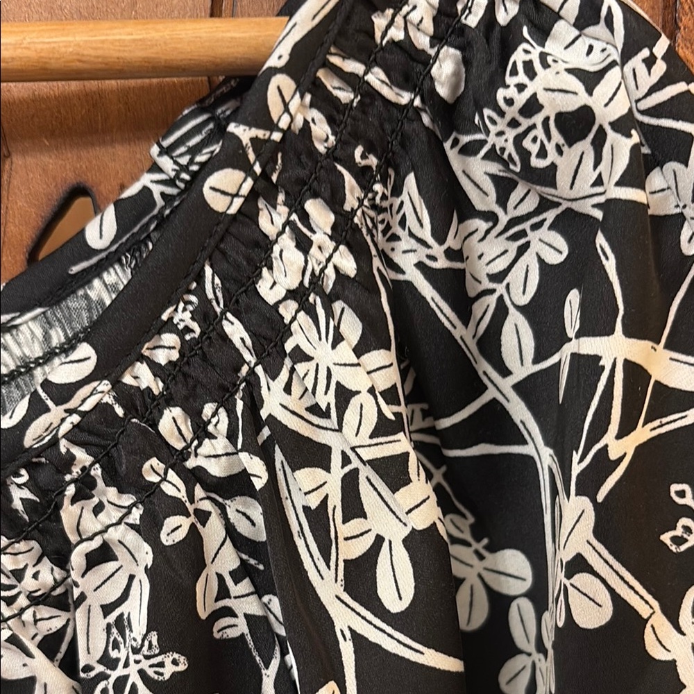 LOFT Black and White Floral Smocked Neck Blouse - Picture 3 of 5